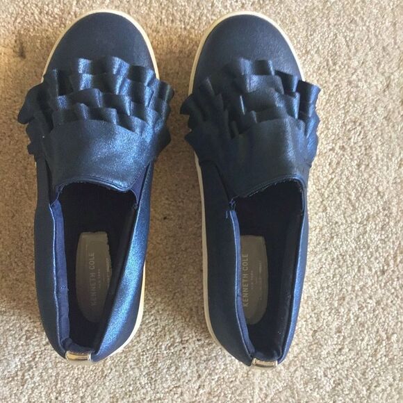 Kenneth Cole Metallic Navy Blue Ruffled Slip-On Shoes - Picture 3 of 10